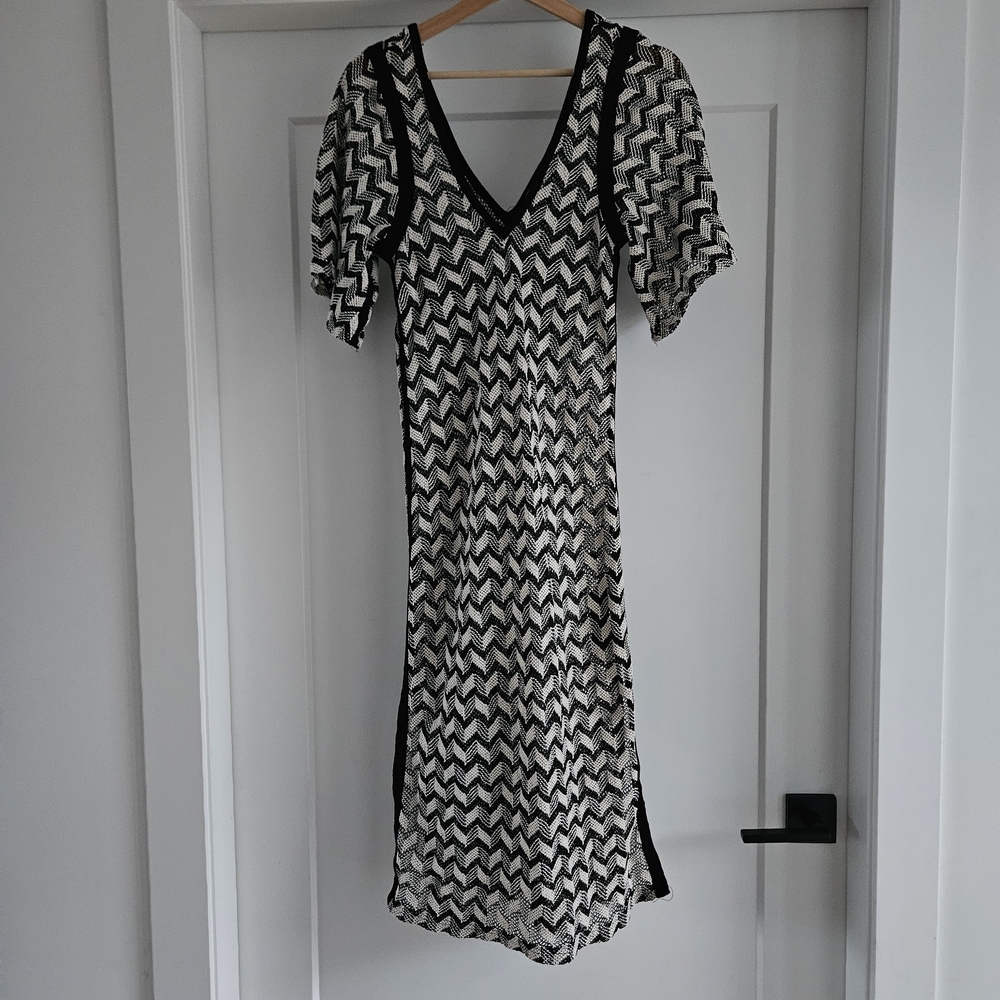 Zara Black and White Zigzag Midi Dress Crocheted Coverup Beach Size Small